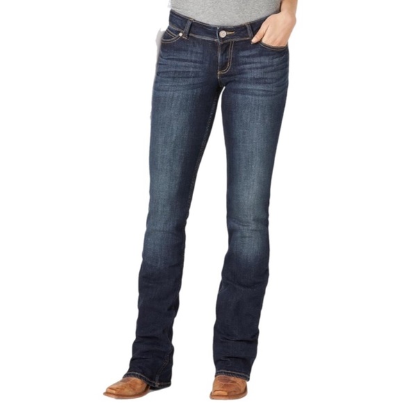Like New Wrangler Retro Sadie Low Rise Bootcut Jeans Size 5 - Picture 3 of 10